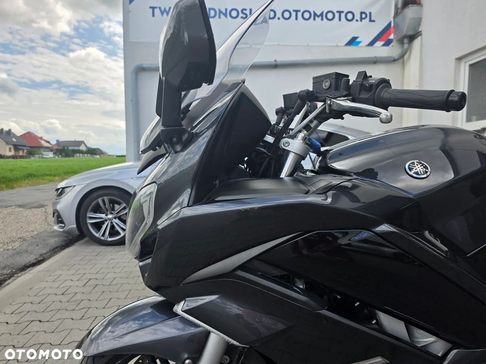 Yamaha FJR - 9