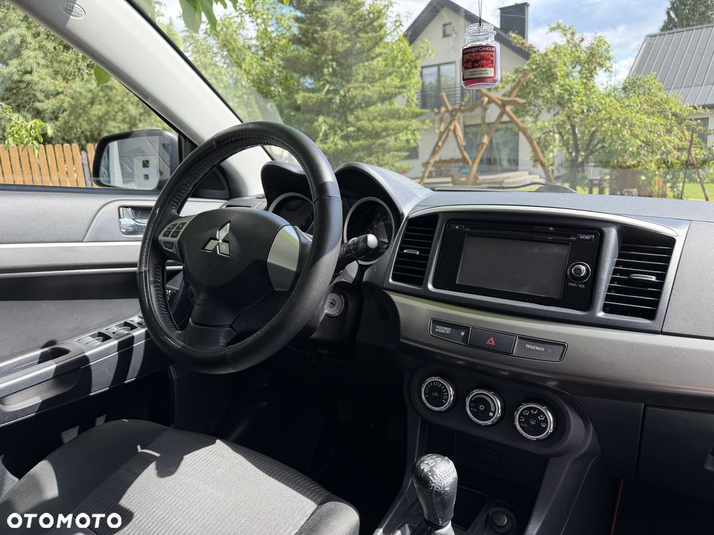 Mitsubishi Lancer 1.6 Invite - 20
