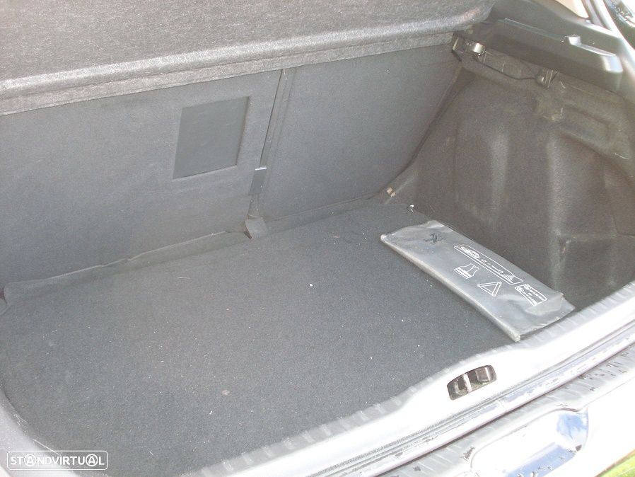 Peugeot 308 1.6 HDi Executive - 14