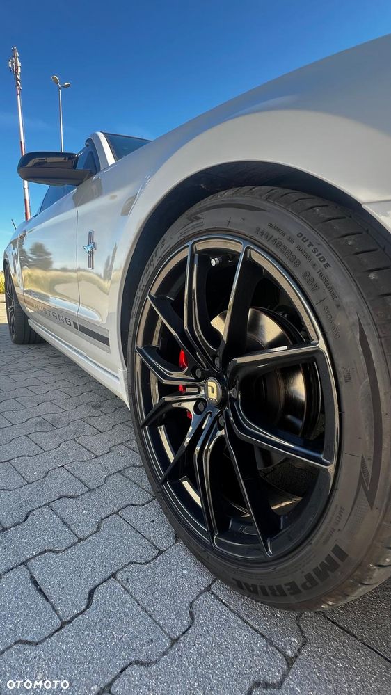 Ford Mustang 3.7 V6 Premium - 22