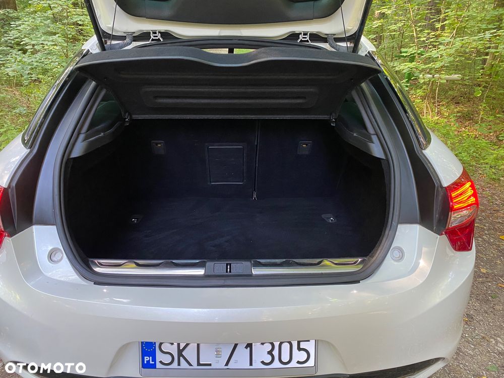 DS Automobiles DS 5 - 10