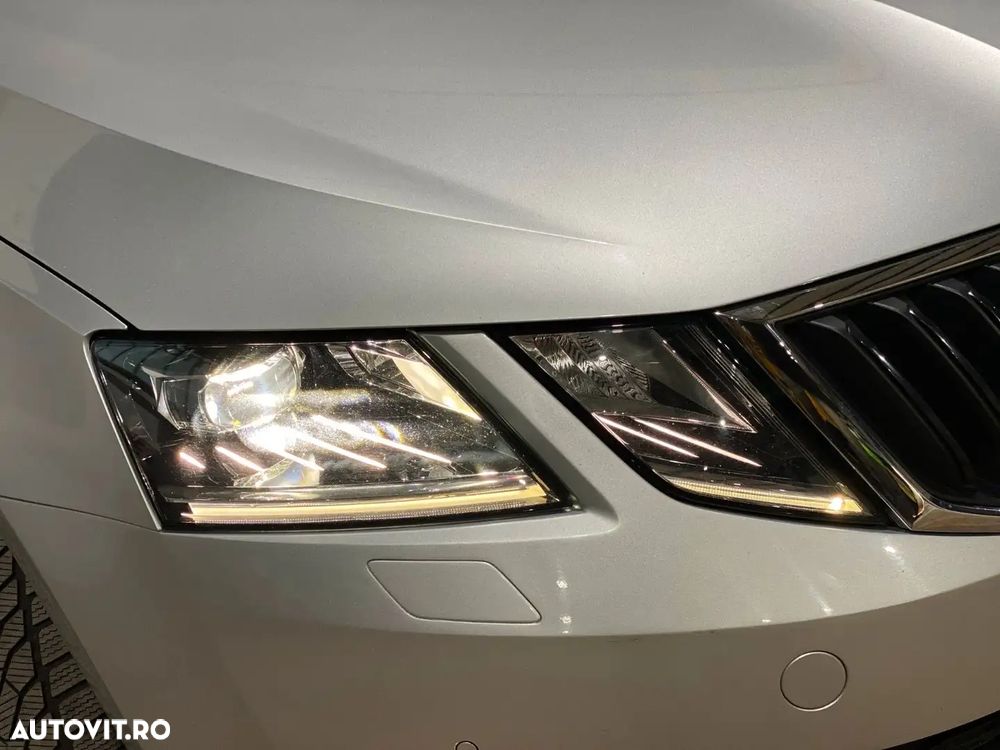 Skoda Octavia 2.0 TDI DSG Ambition - 16