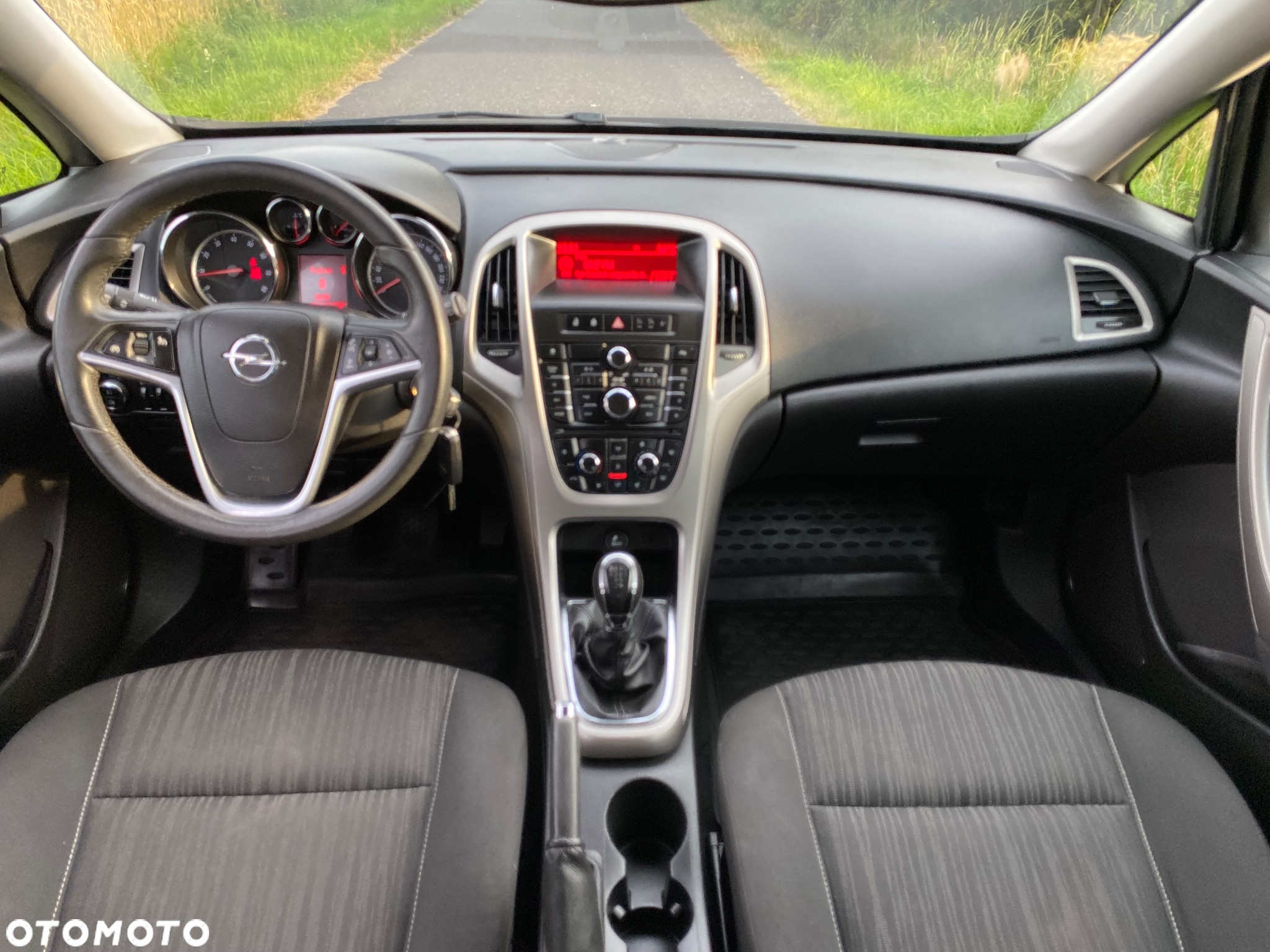 Opel Astra IV 1.4 Cosmo - 17