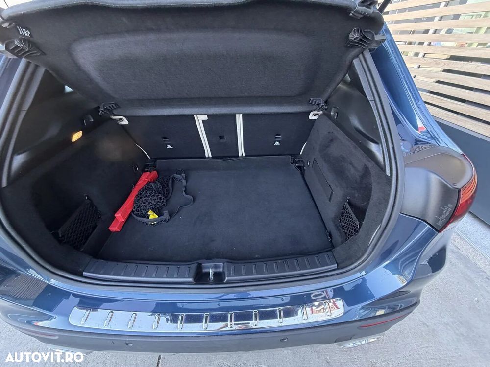 Mercedes-Benz GLA 220 d 4MATIC Aut. - 29