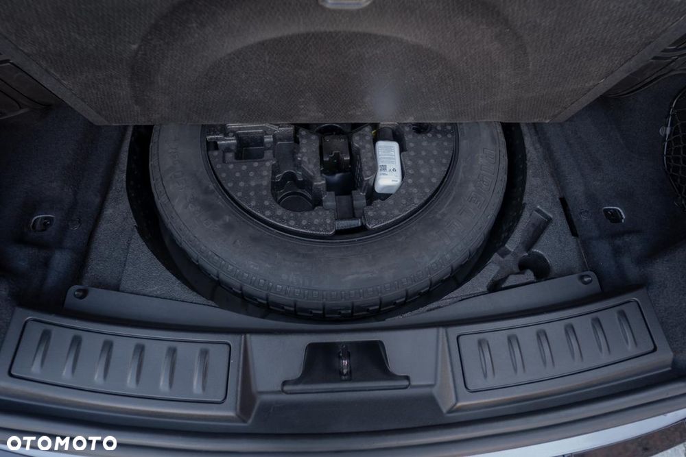 Land Rover Range Rover Evoque P250 R-Dynamic - 27