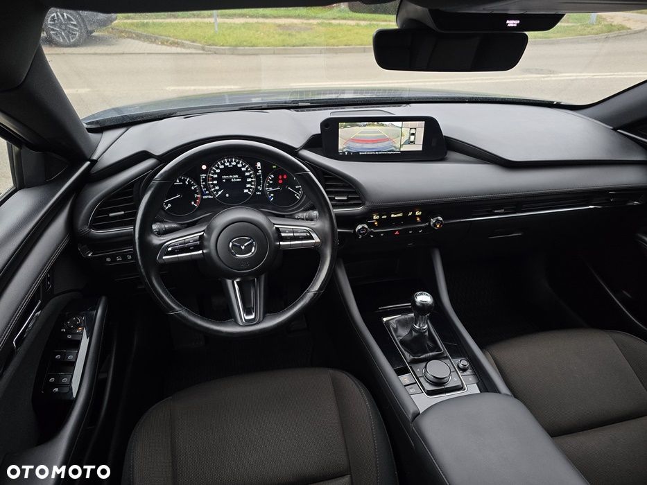 Mazda 3 - 8