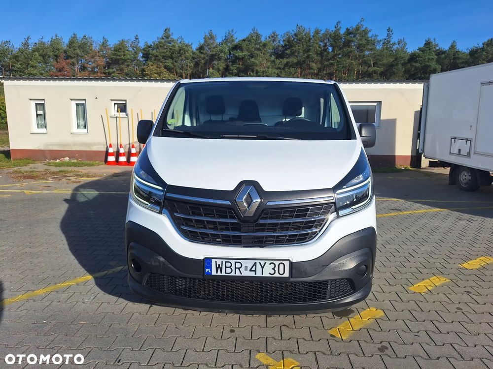 Renault Trafic - 16