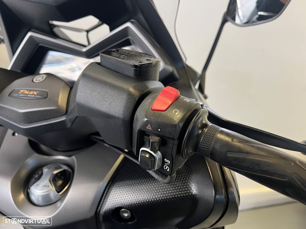 Yamaha TMAX IRON MAX - 10