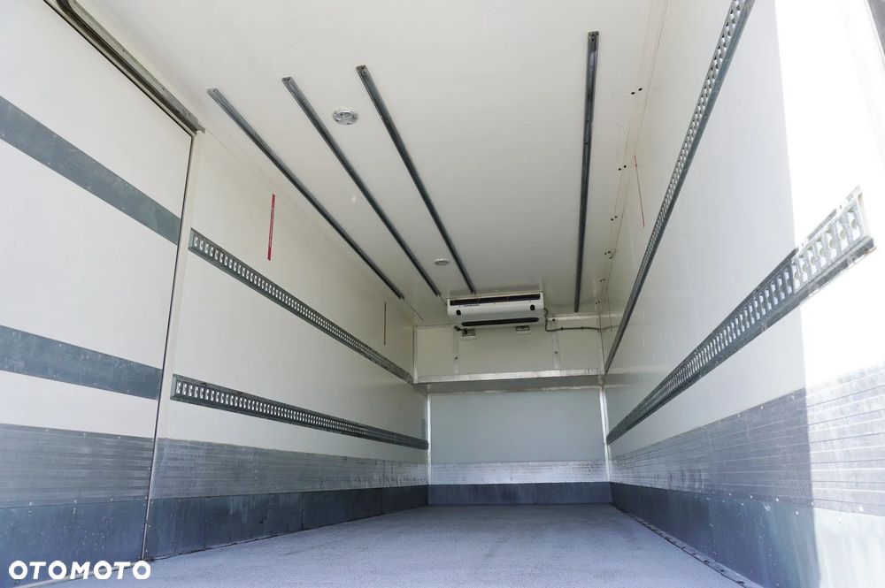 Mercedes-Benz Actros 2542 / Kabina Gigasalonka / Thermoking 1000R_225457 - 10