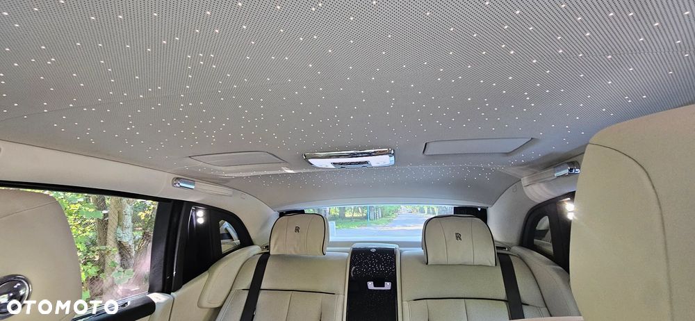 Rolls-Royce Phantom Standard - 17