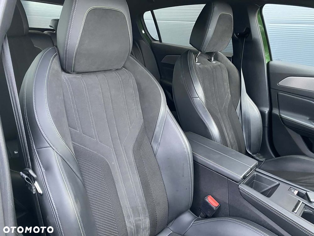 Peugeot 308 BlueHDi 130 EAT8 GT - 13