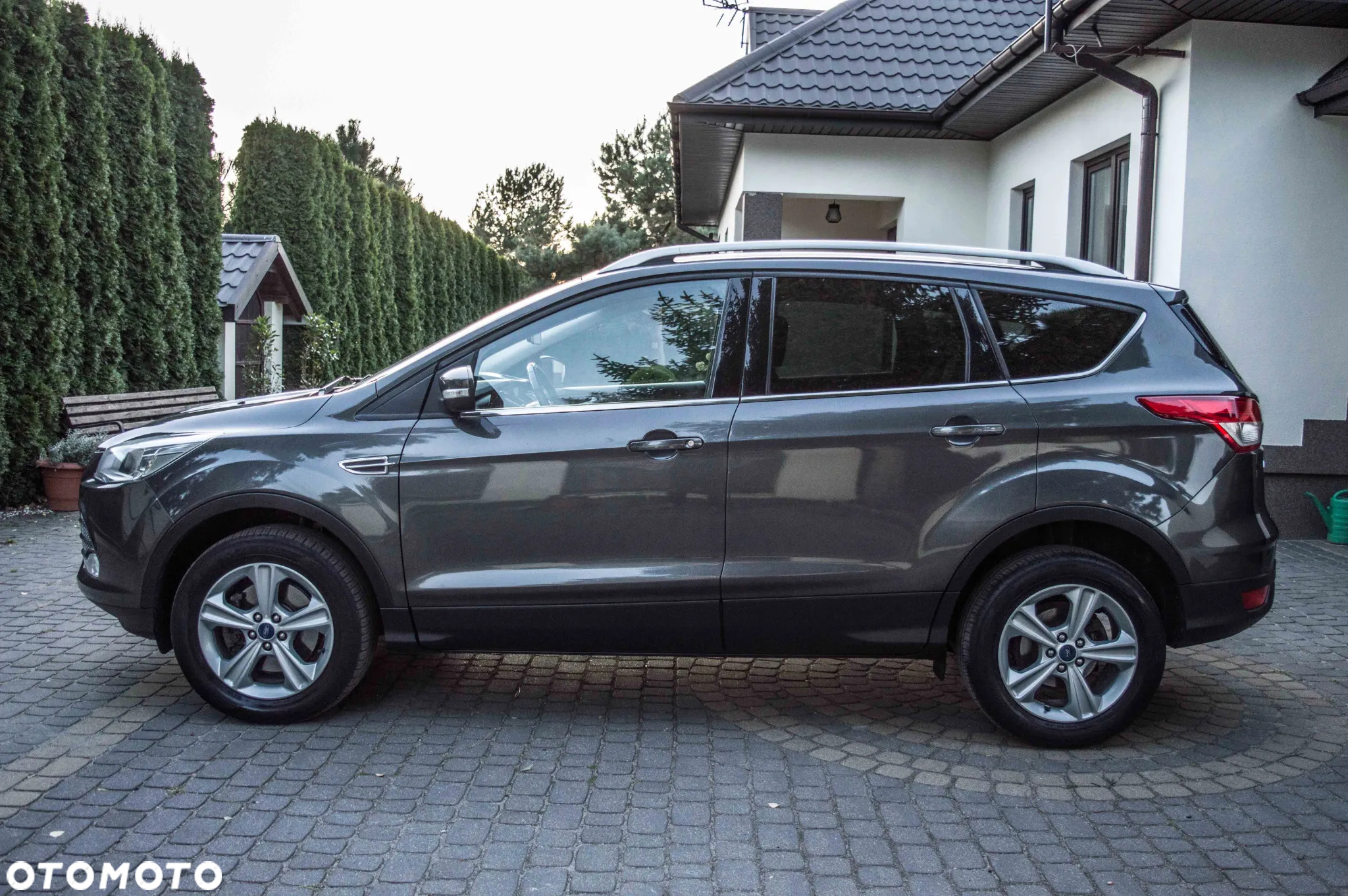 Ford Kuga 2.0 TDCi 4x2 Titanium - 5