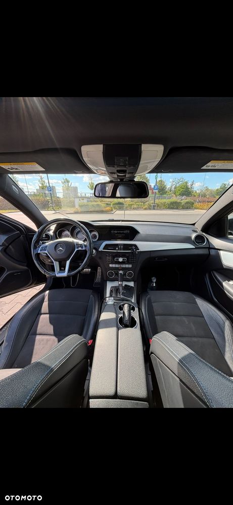 Mercedes-Benz Klasa C 250 CGI BlueEff Sport - 12