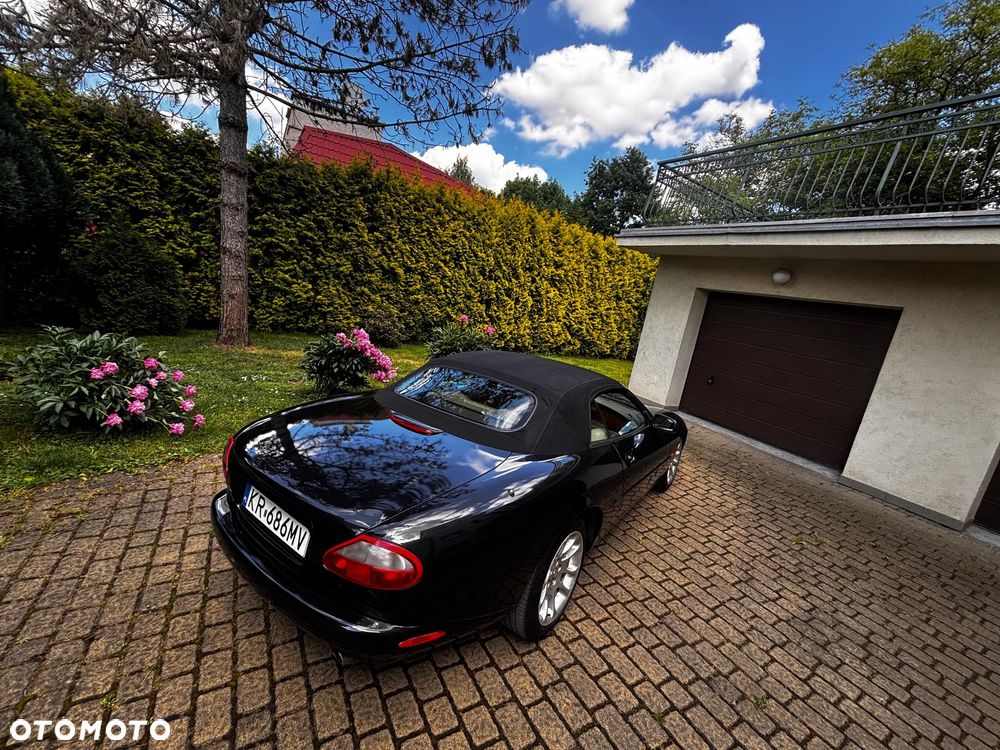 Jaguar XK8 - 9