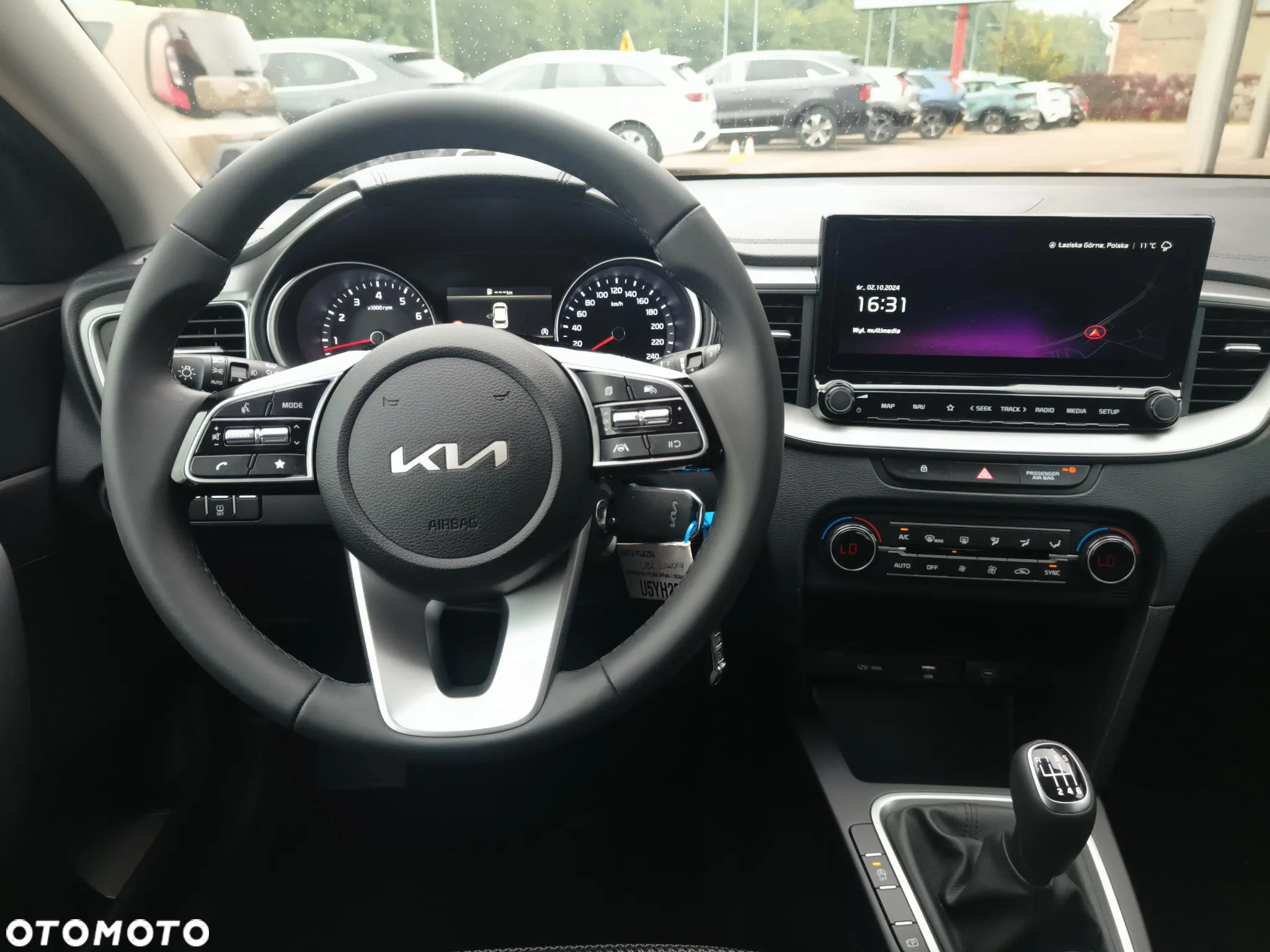 Kia Ceed 1.5 T-GDI M - 10