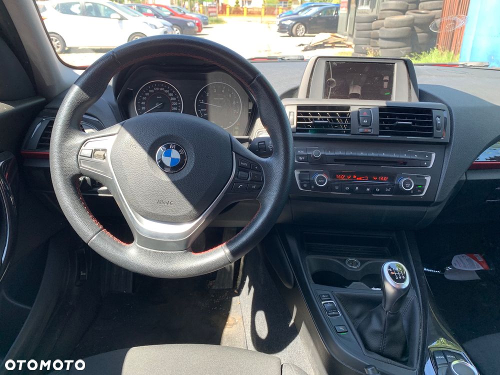 BMW Seria 1 116i Sport Line - 34