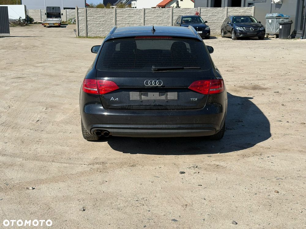 Audi A4 Avant 2.0 TDI - 9