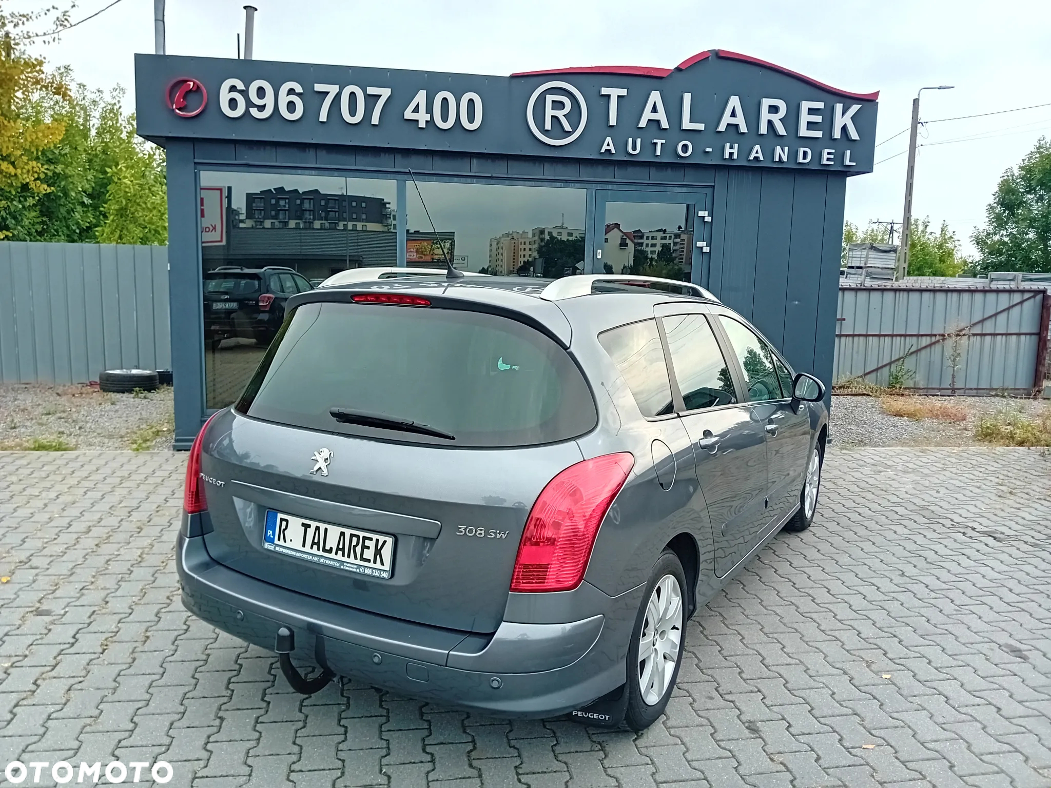 Peugeot 308 - 8