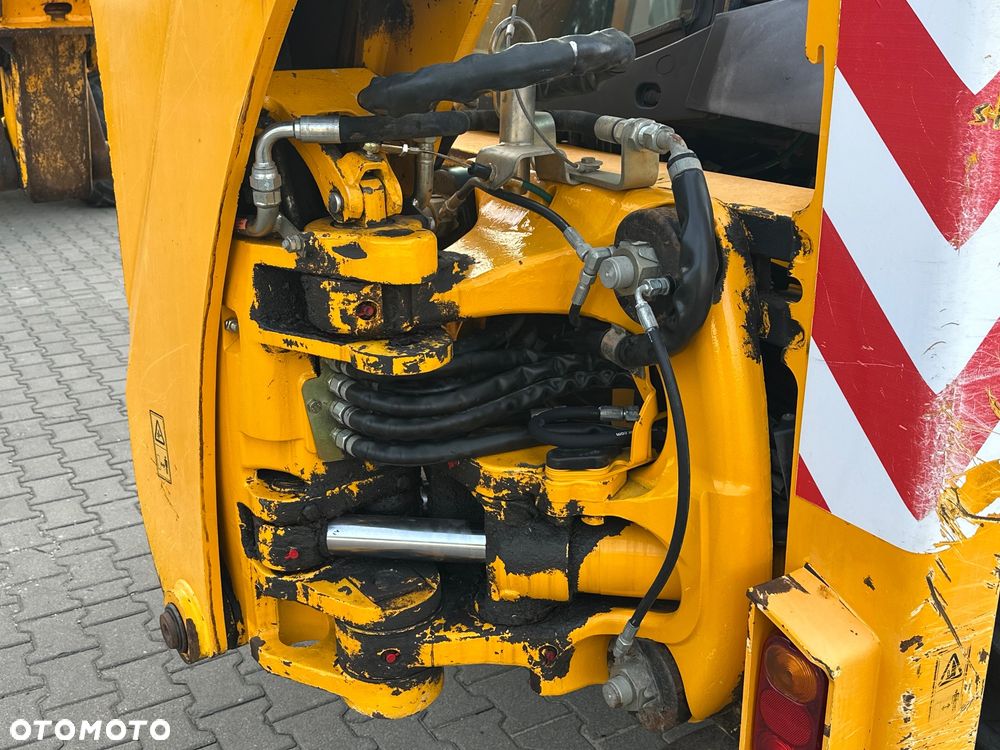 JCB 3CX Sitemaster Plus 92hp manual - 11