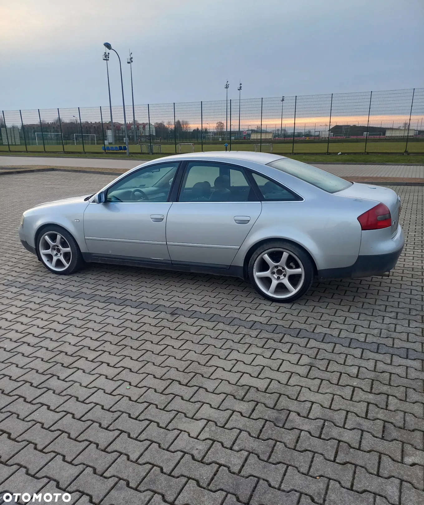 Audi A6 - 4