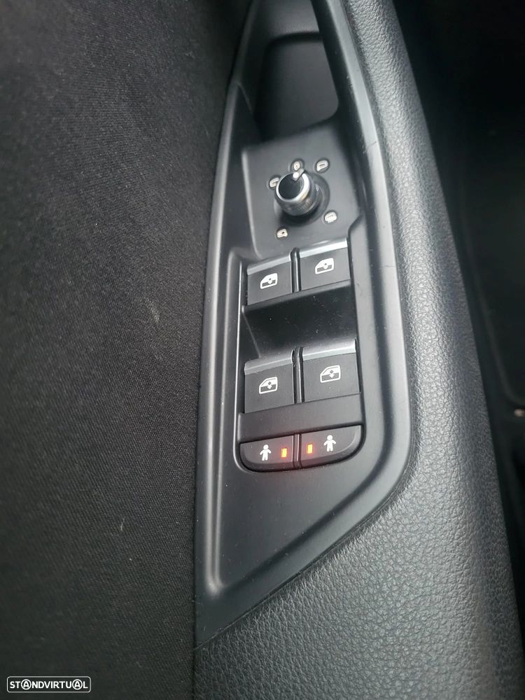 Audi A4 Avant 2.0 TDI Sport - 8