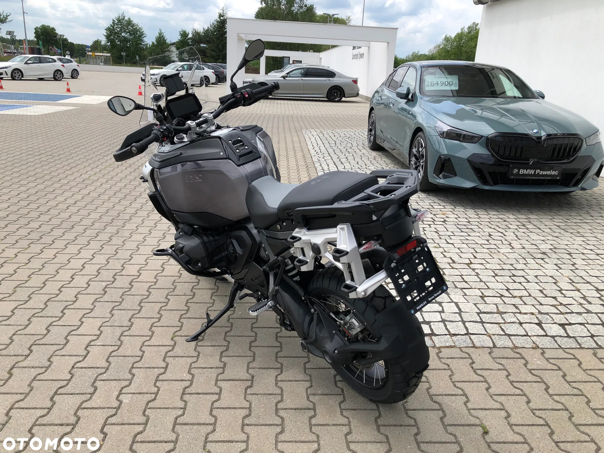 BMW R - 7