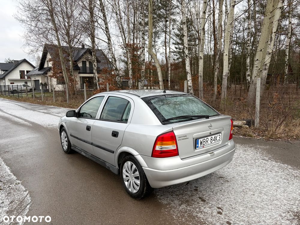 Ford Focus 1.6 Ambiente EU5 - 3