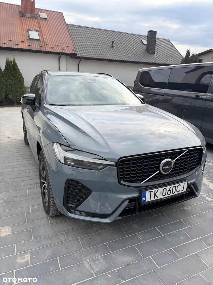 Volvo XC 60 B5 B AWD Plus Dark - 1