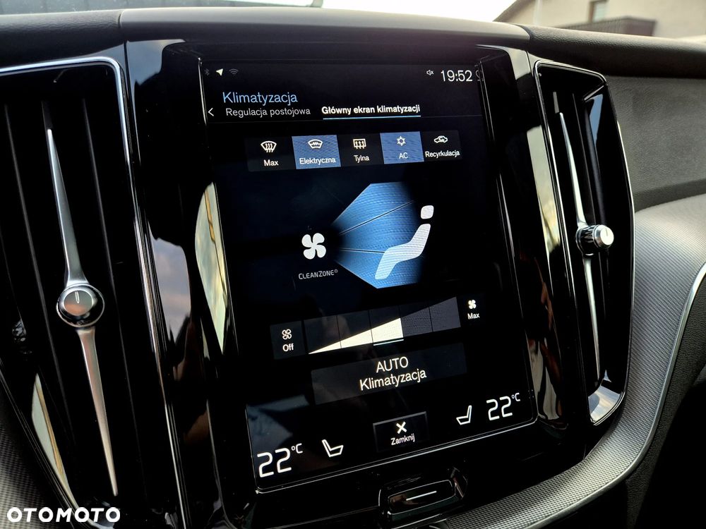 Volvo XC 60 T8 Twin Engine AWD Geartronic RDesign - 27
