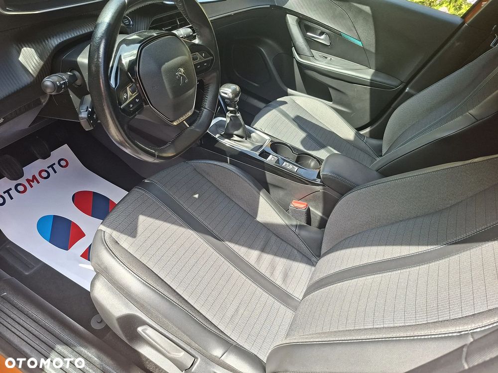 Peugeot 2008 - 14
