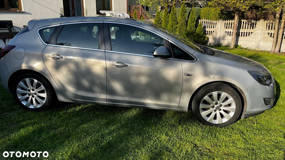 Opel Astra 1.6 - 24