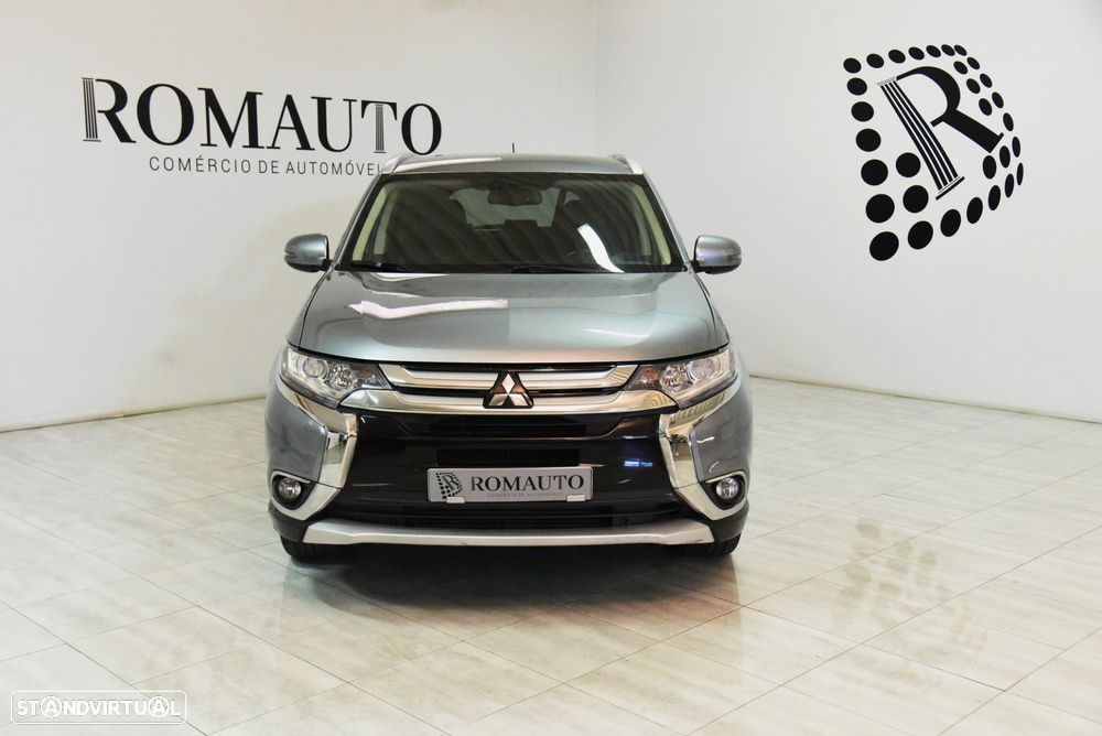 Mitsubishi Outlander 2.2 DI-D Intense - 4