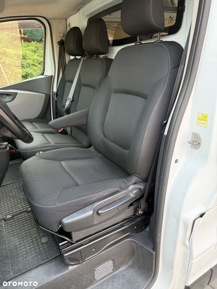 Renault TRAFIC - 12