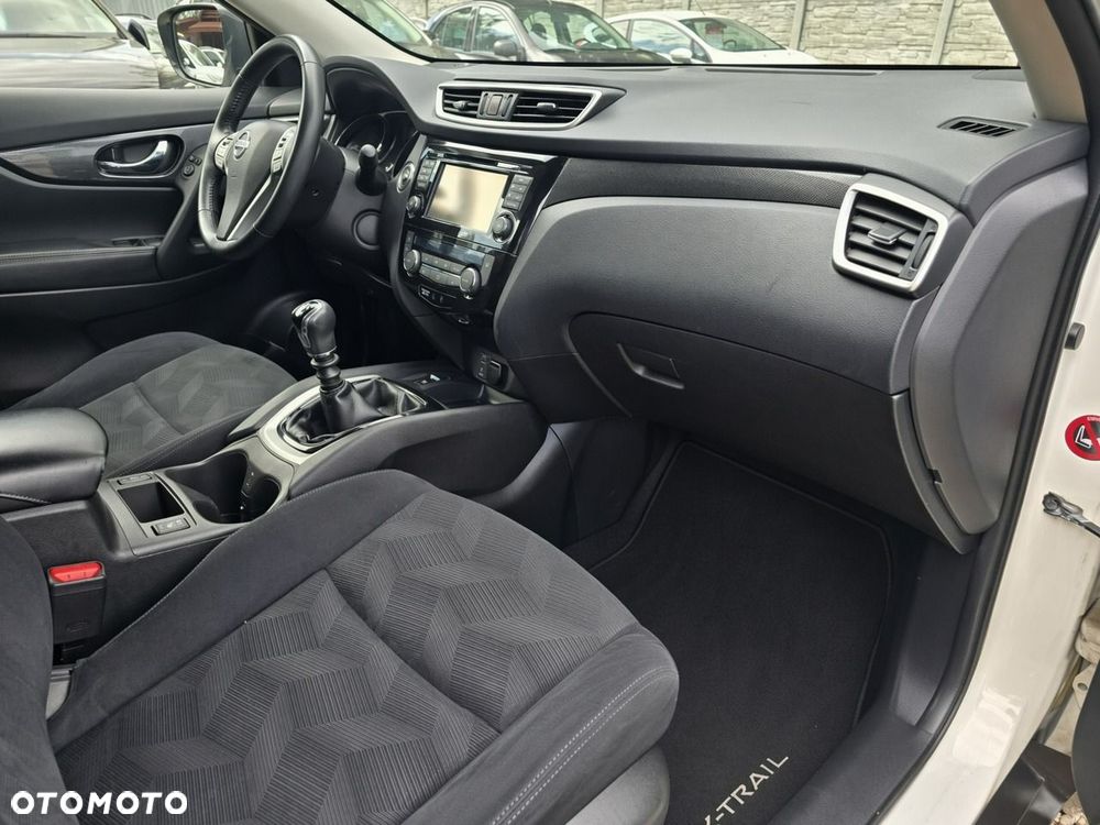 Nissan X-Trail 1.6 DIG-T Tekna 2WD 7os - 10