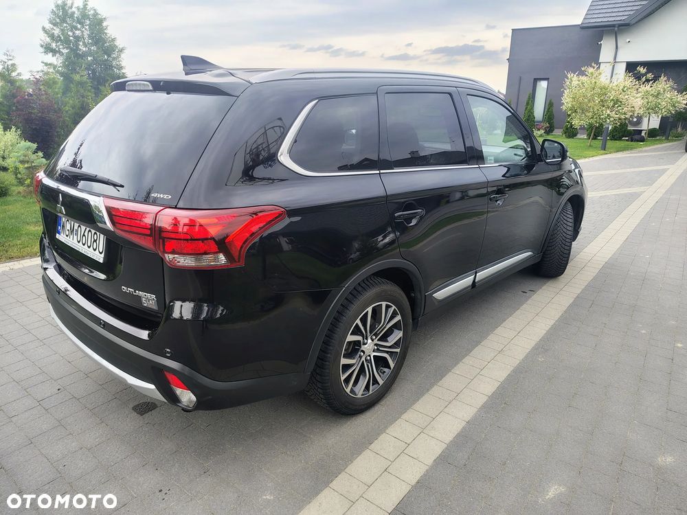 Mitsubishi Outlander 2.0 Intense + 4WD CVT - 24