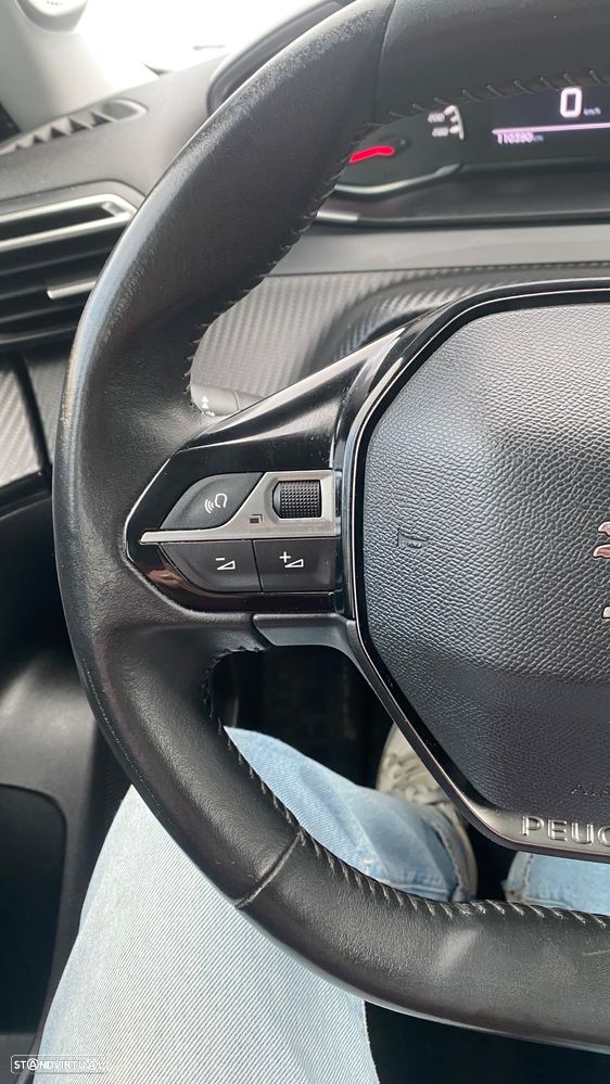 Peugeot 2008 1.5 BlueHDi Active Pack - 27