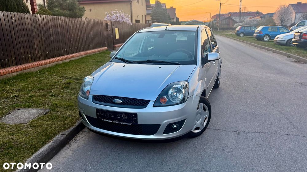 Ford Fiesta 1.4 Silver Magic - 1