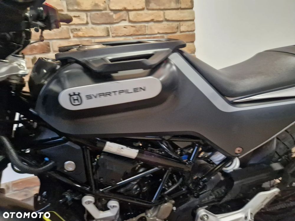 Husqvarna Svartpilen - 28