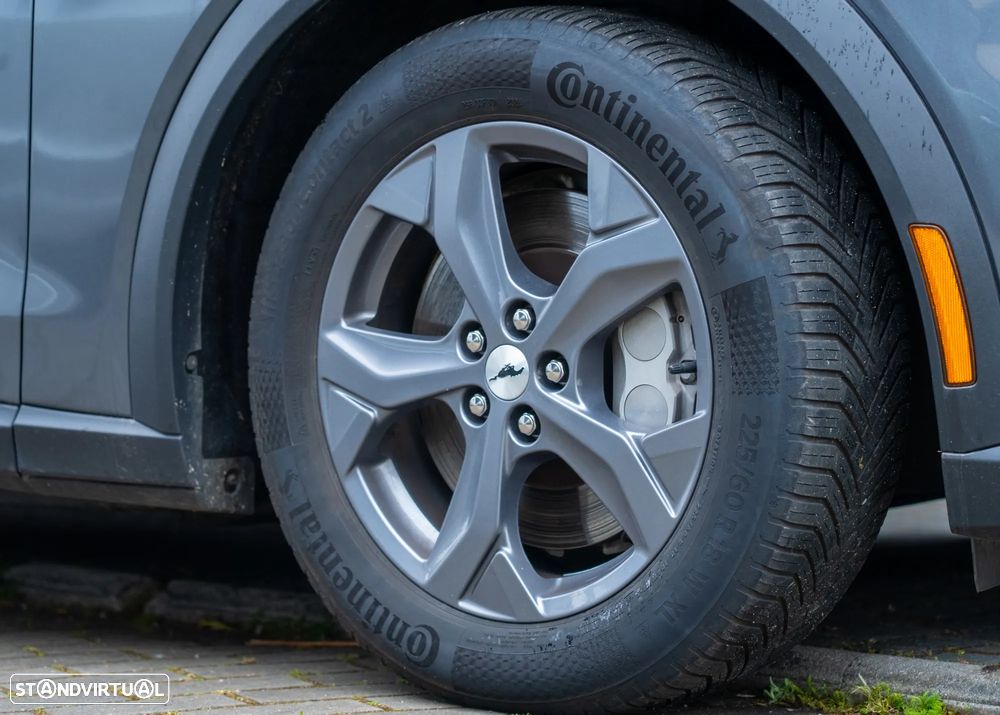 Ford Mustang Mach-E Premium - 3