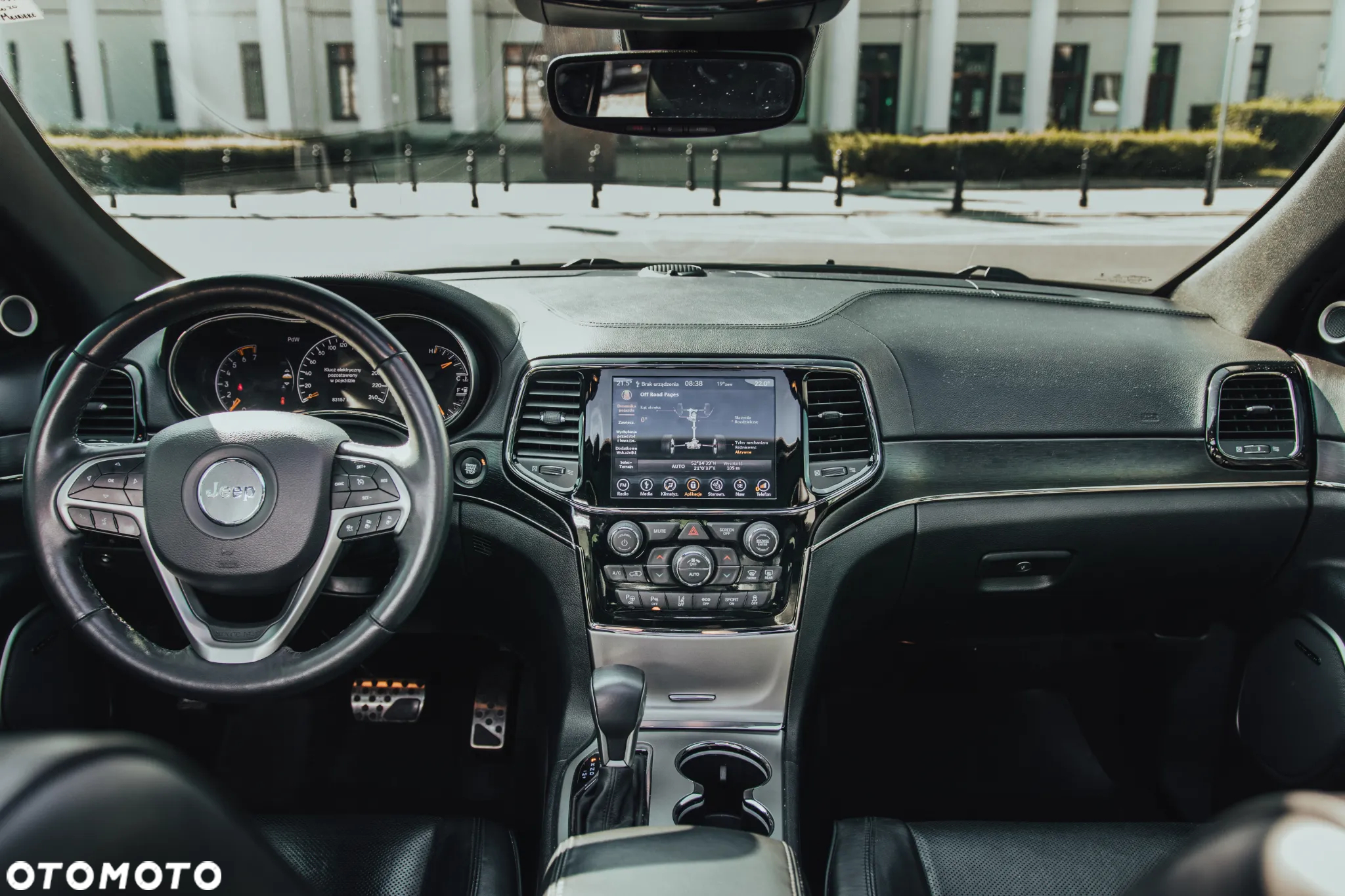 Jeep Grand Cherokee 5.7 V8 HEMI Overland - 11
