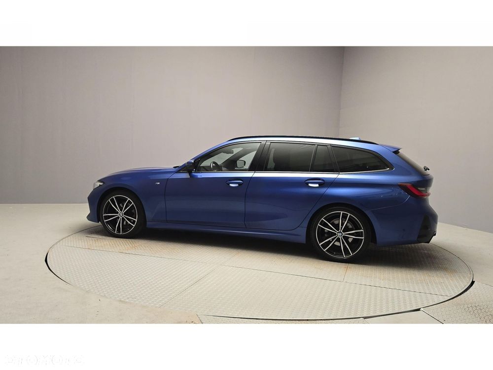 BMW Seria 3 320d xDrive M Sport - 3