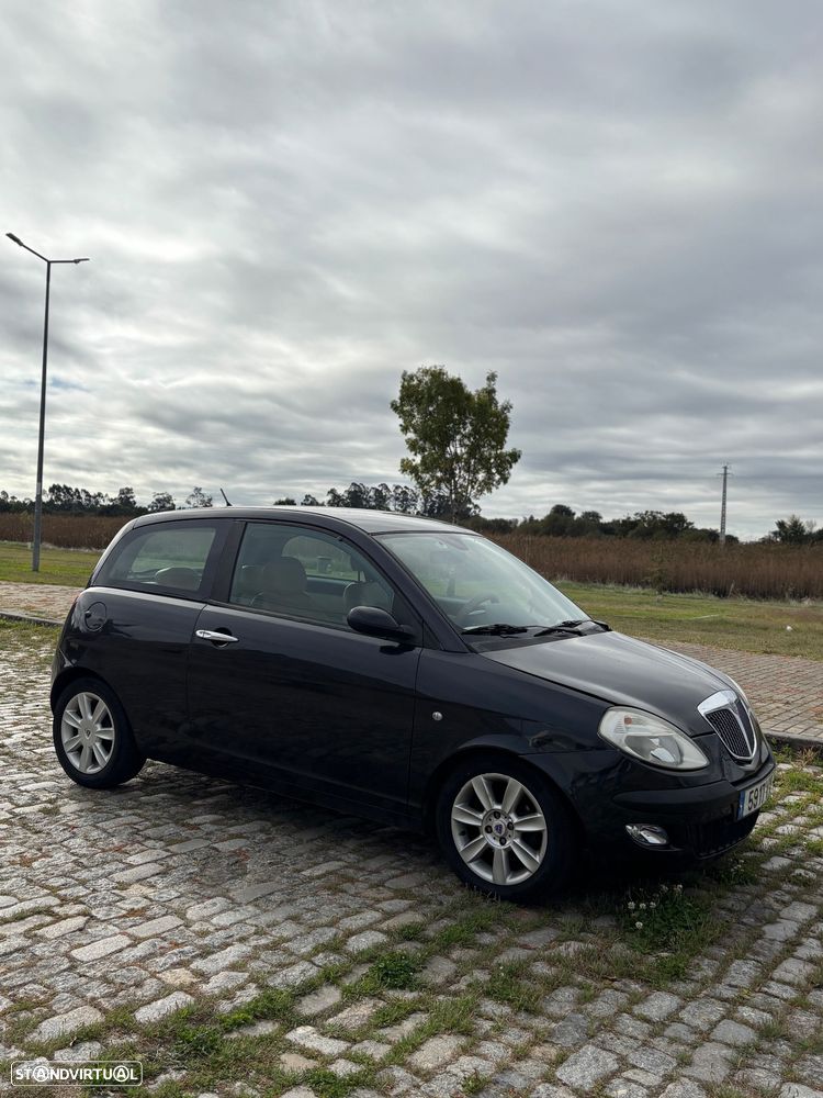 Lancia Ypsilon - 3