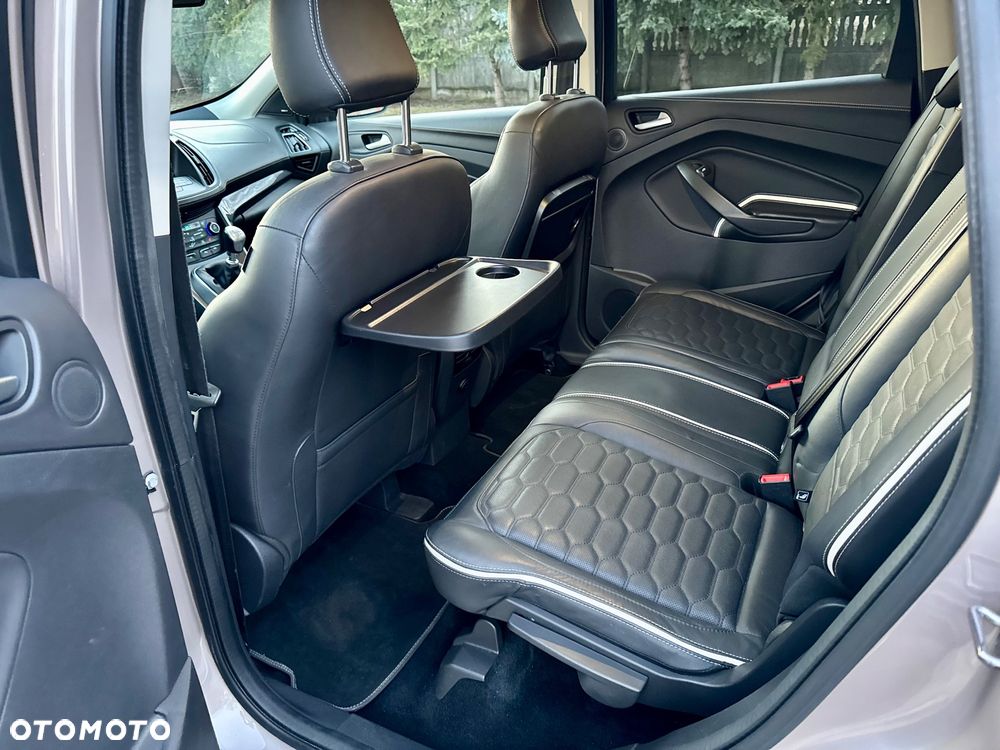 Ford Kuga 1.5 EcoBoost 2x4 Vignale - 39