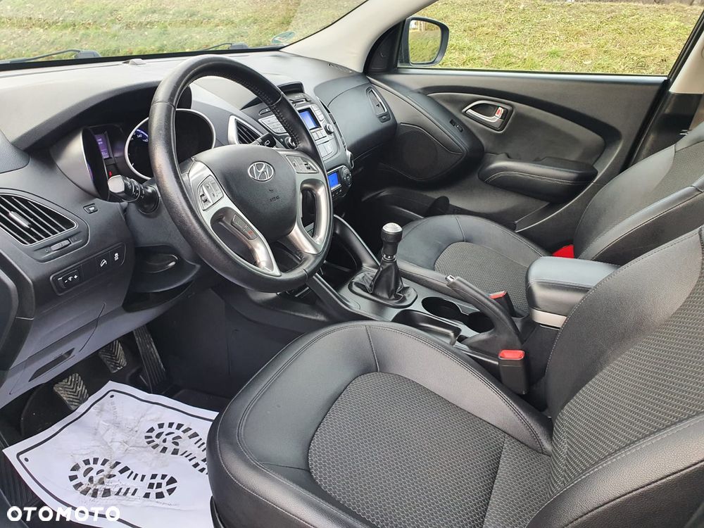 Hyundai ix35 2.0 Premium 2WD - 13