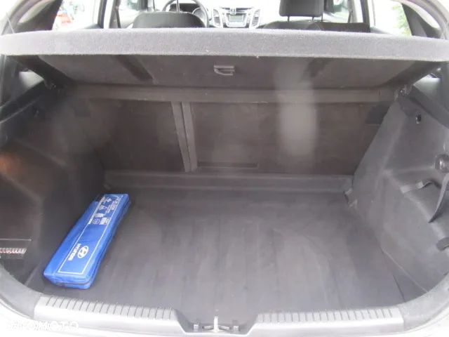 Hyundai i30 1.4 Classic - 22