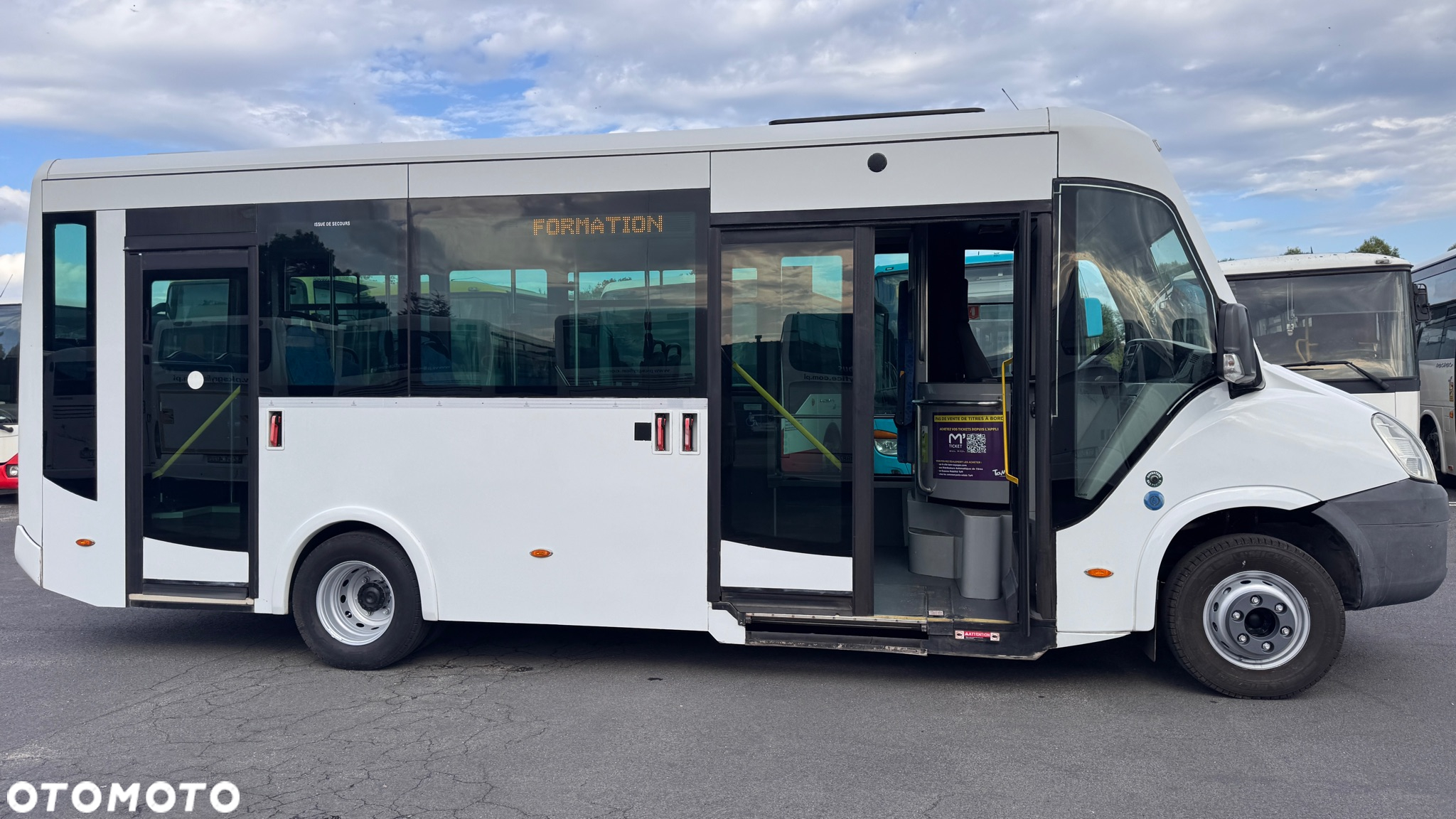Irisbus Cytios 4/ miejski niskowejściowy/ Klimatyzacja /Cena:83000 zł netto - 16