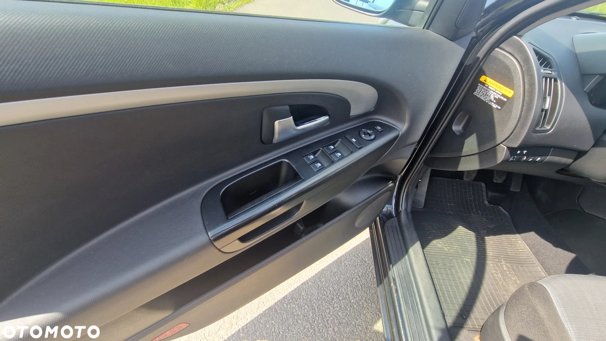 Kia Ceed 1.6 CRDi 128 ISG SW Dream Team Edition - 17