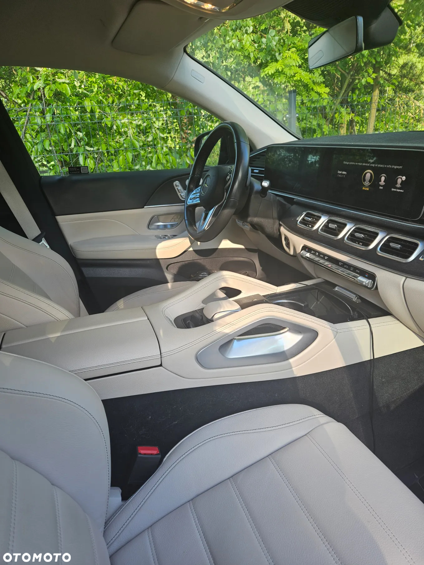 Mercedes-Benz GLE - 16