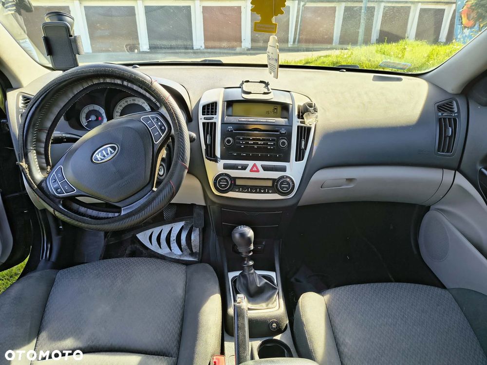 Kia Ceed 1.6 Comfort - 6