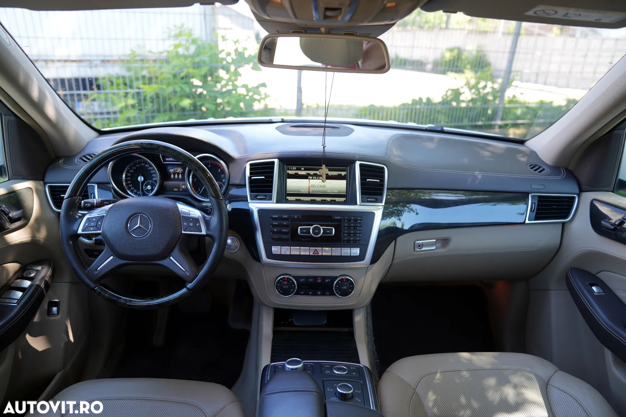 Mercedes-Benz ML 350 BlueTec 4MATIC Aut - 10